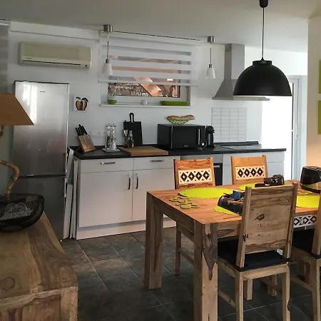 Apartment Les Lilas - 2 Pieces Avec Terrasse Et Parking *